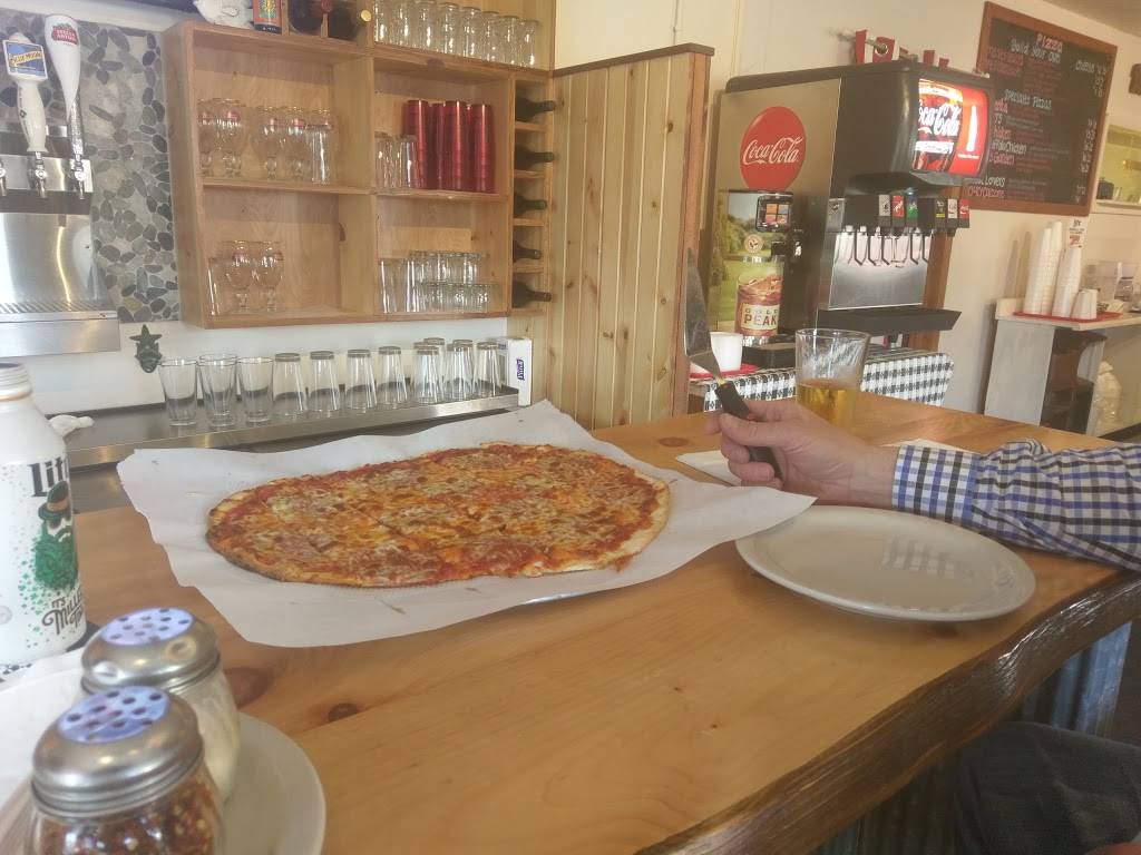 Lake House Pub | meal delivery | 310 W Buffalo St, New Buffalo, MI 49117, USA | 2694692247 OR +1 269-469-2247