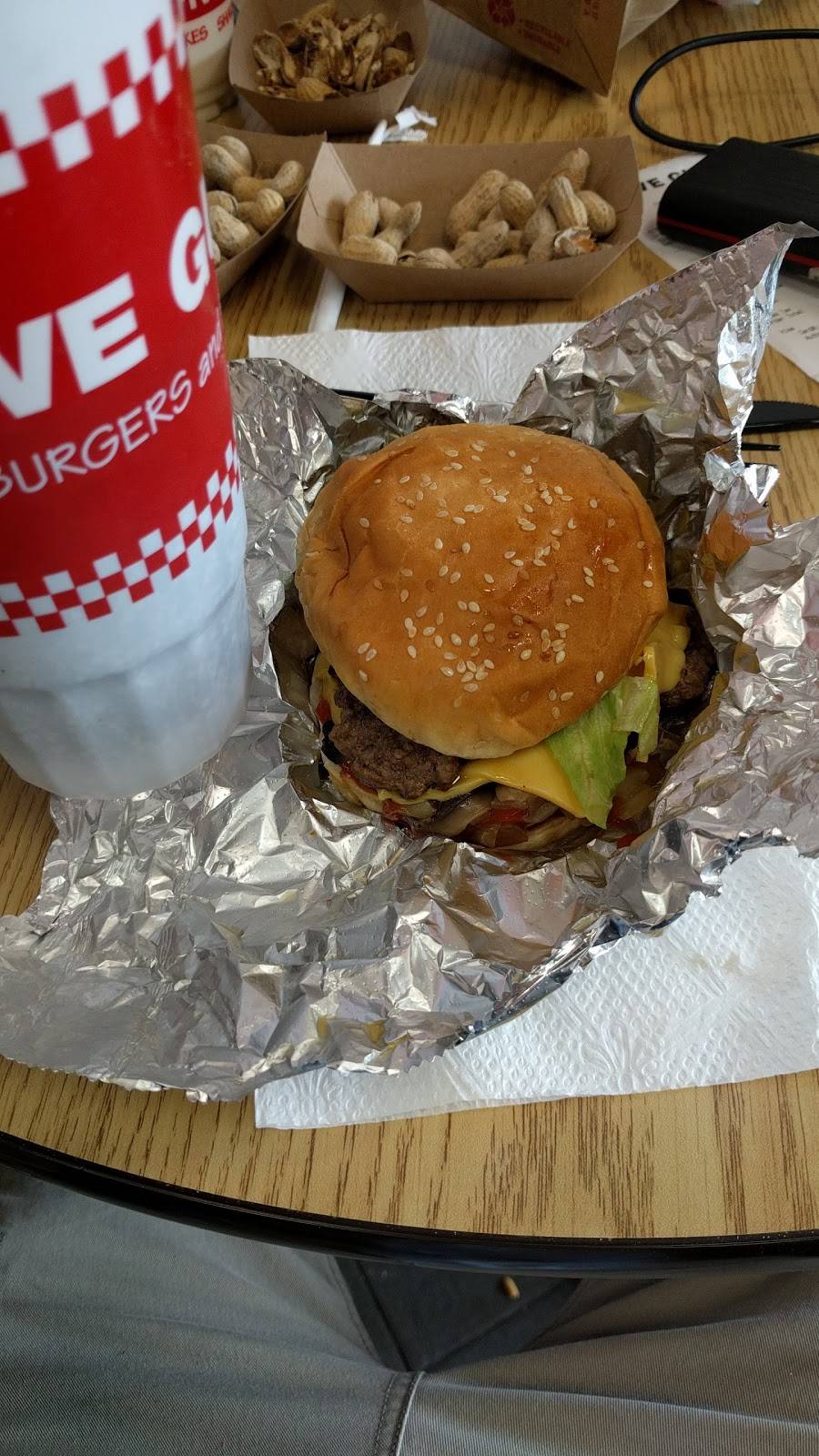 Five Guys | meal takeaway | 1701 Sunrise Hwy, Bay Shore, NY 11706, USA | 6316662018 OR +1 631-666-2018
