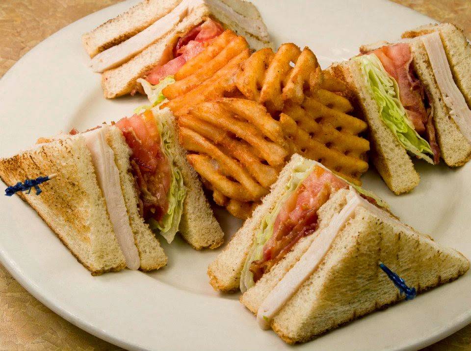 Kellys Place Restaurant | restaurant | 110 Washington St, Canton, MA 02021, USA | 7818210099 OR +1 781-821-0099