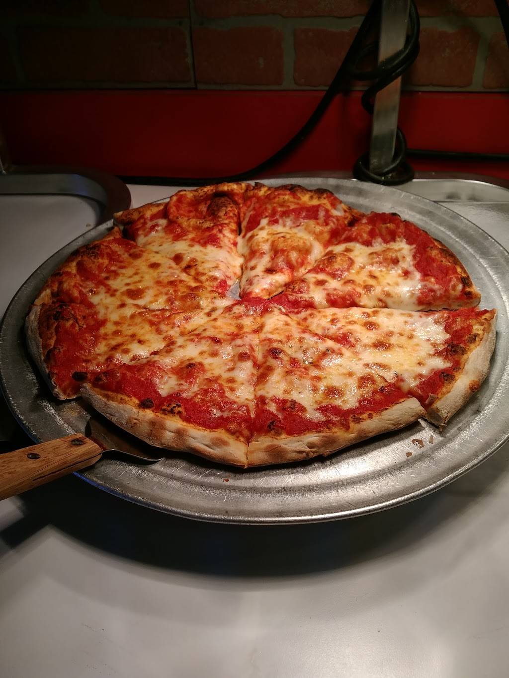 Brick Oven Pizza | restaurant | 21 N Kringle Pl, Santa Claus, IN 47579, USA | 8129372311 OR +1 812-937-2311