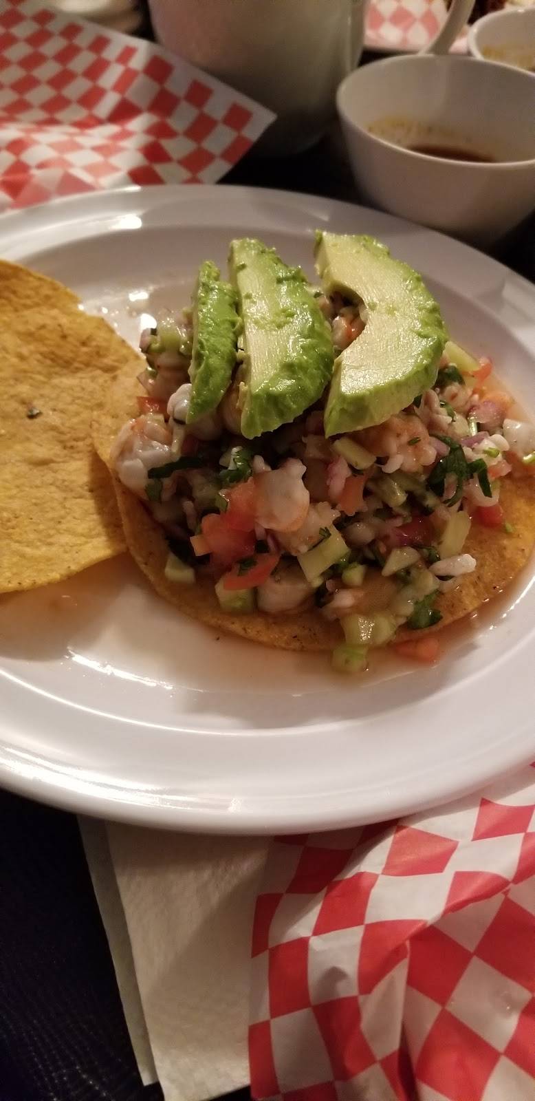 Restaurant Familiar Las Cuatas | restaurant | 17053 Lakeshore Dr, Lake Elsinore, CA 92530, USA | 9514227824 OR +1 951-422-7824