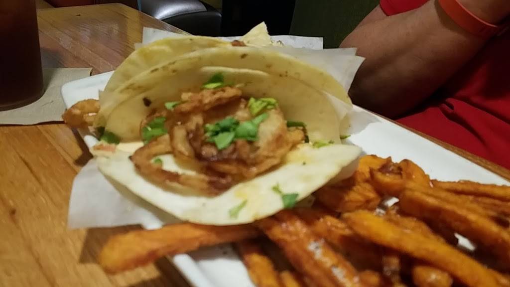 Applebees Grill + Bar | restaurant | 3551 Nameoki Rd, Granite City, IL 62040, USA | 6187989780 OR +1 618-798-9780