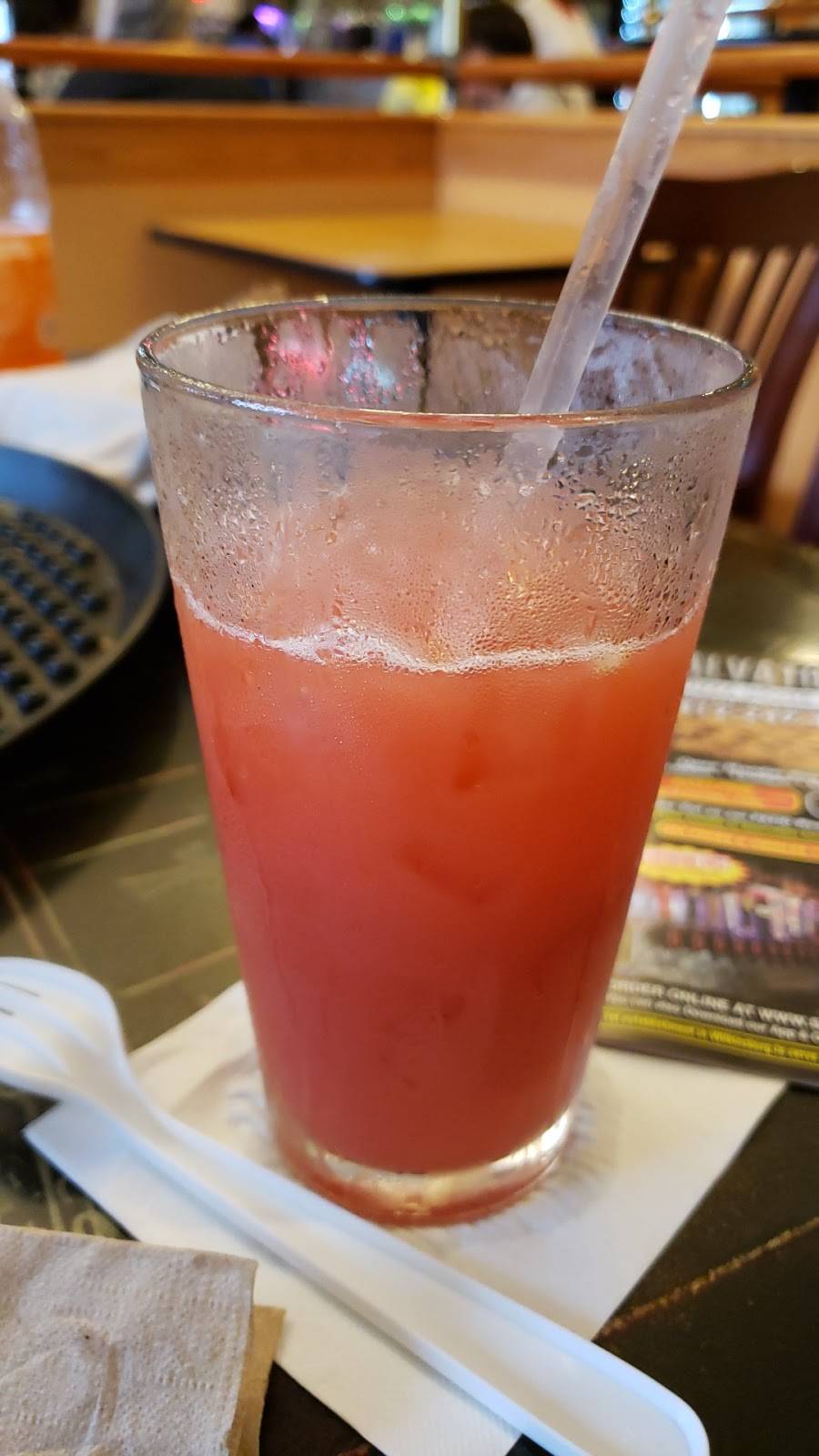 Salvatores Pizza House | restaurant | 612 Penn Ave, Pittsburgh, PA 15221, USA | 4122474848 OR +1 412-247-4848