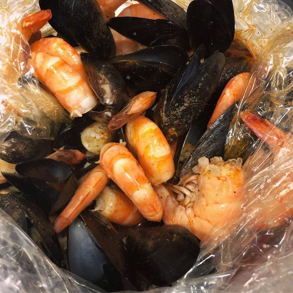 Juicy King Seafood Restaurant | restaurant | 5400 N. Croatan Highway. Ste#D, Kitty Hawk, NC 27949, USA | 2522612187 OR +1 252-261-2187