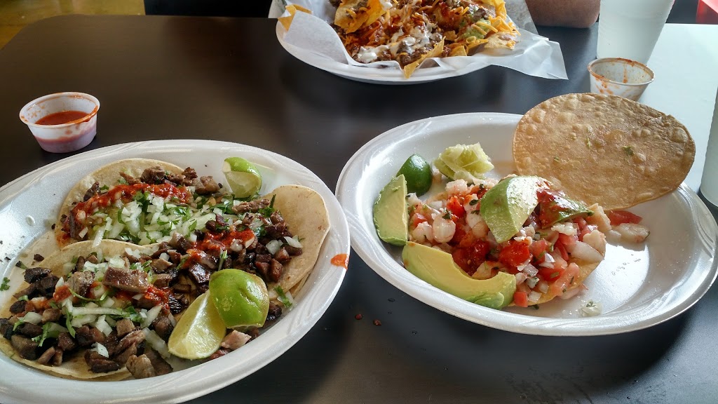 Gilibertos No. 2 | restaurant | 3603 E 10th St, Sioux Falls, SD 57103, USA | 6052742282 OR +1 605-274-2282