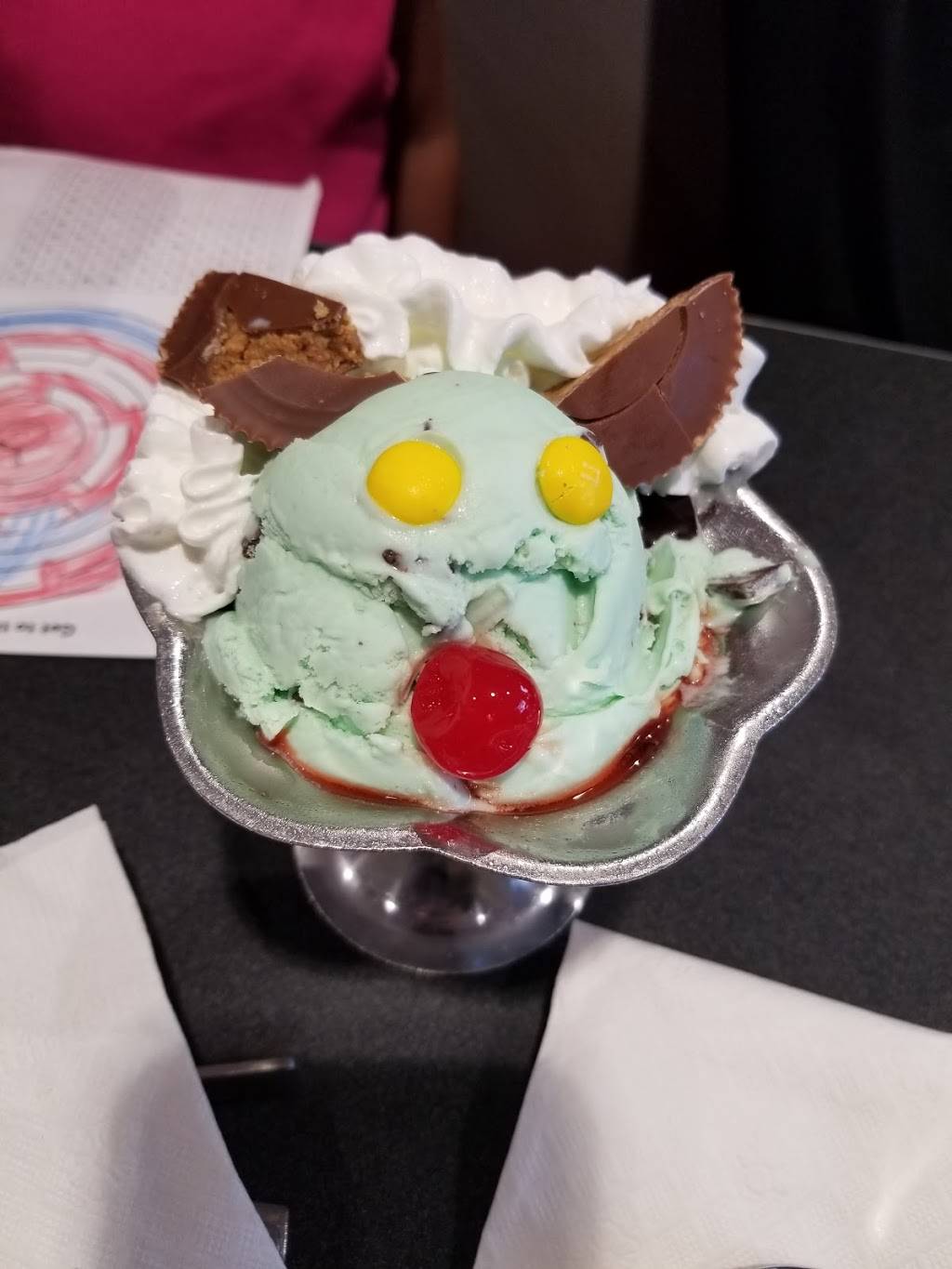 Friendlys | restaurant | 710 Milford Rd, Merrimack, NH 03054, USA | 6035940239 OR +1 603-594-0239