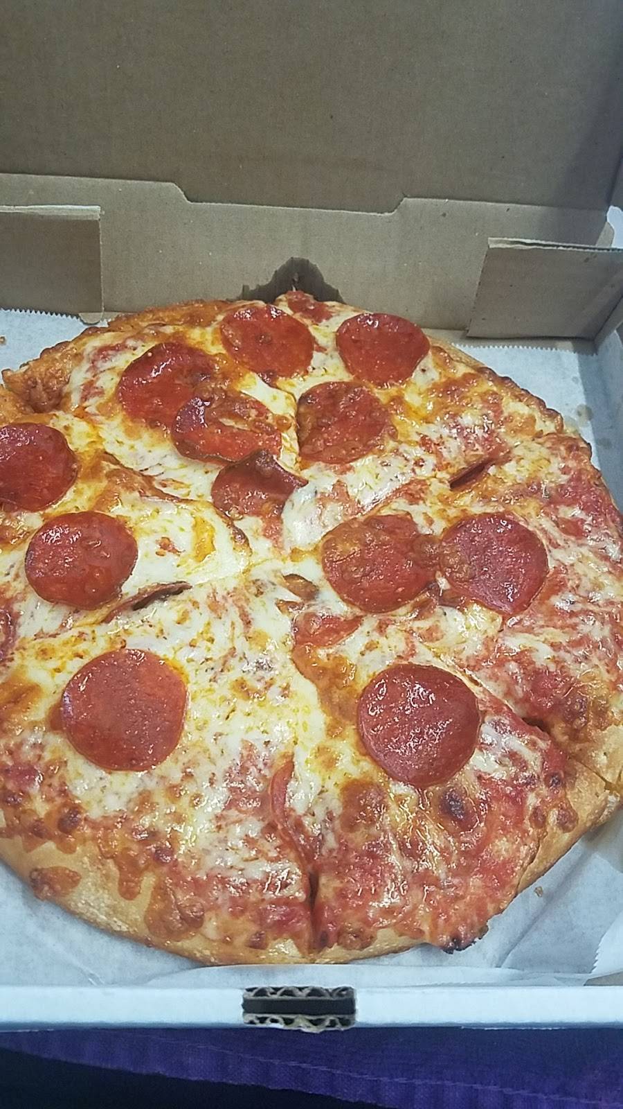 Fourno Pizza & Grill | restaurant | 4306 Woodland Ave, Drexel Hill, PA 19026, USA | 6107135632 OR +1 610-713-5632