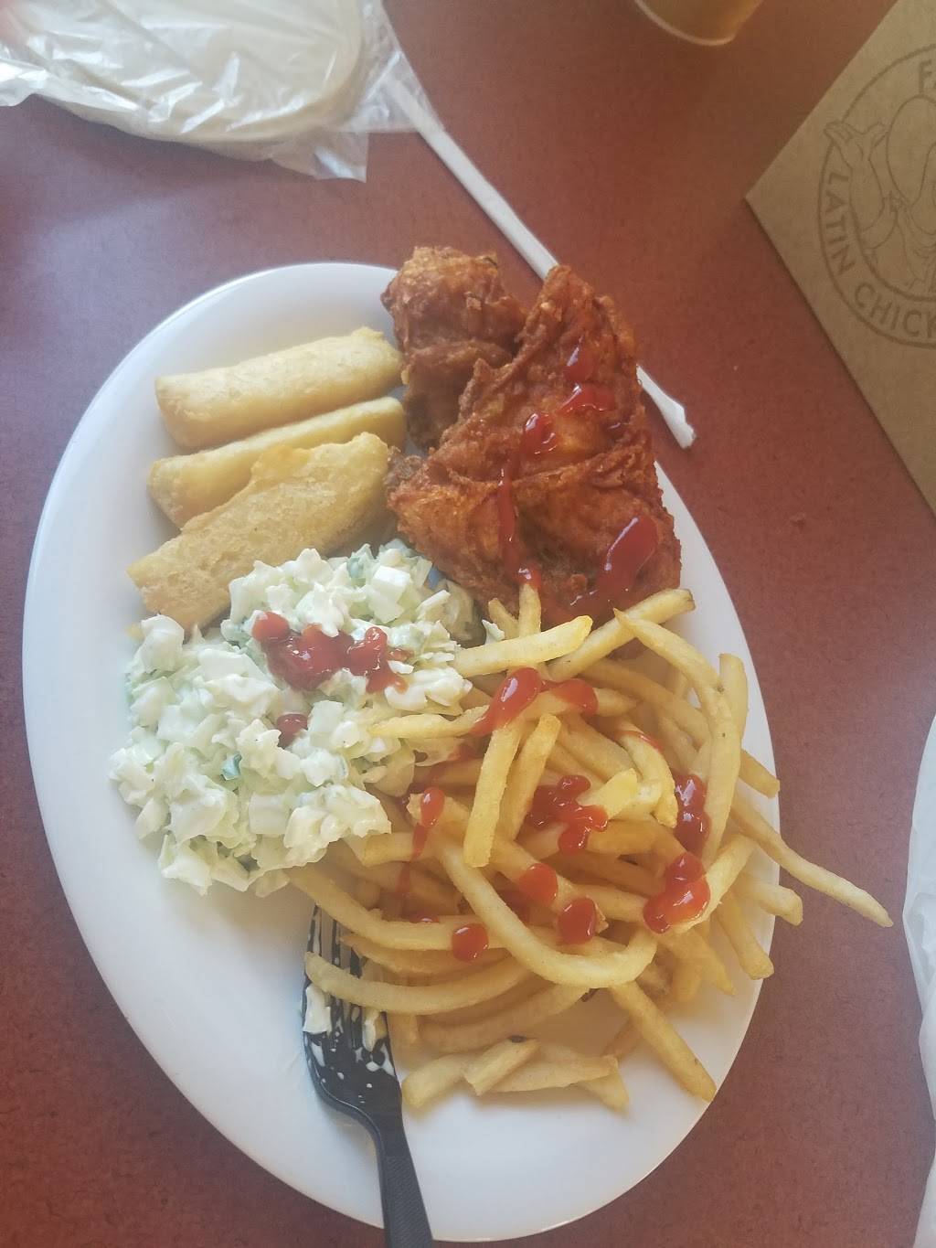 Pollo Campero | restaurant | 1703 N Cockrell Hill Rd, Dallas, TX 75211, USA | 2148195334 OR +1 214-819-5334