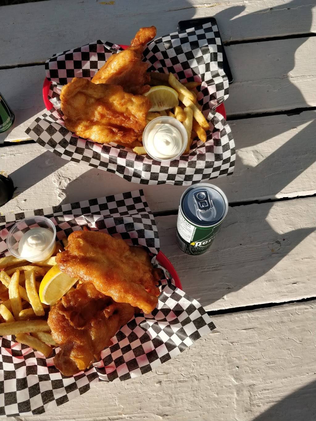 The Boat Fish And Chips | restaurant | 805 King St N, Waterloo, ON N2J 4G8, Canada | 5195730538 OR +1 519-573-0538