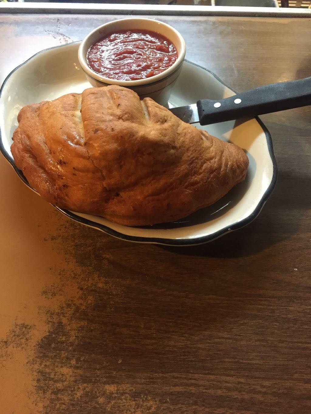 Di Ciccos Italian Restaurants | restaurant | 1914 W Clinton Ave, Fresno, CA 93705, USA | 5592669893 OR +1 559-266-9893