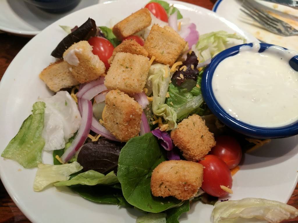 Red Lobster | restaurant | 7607 Day Dr, Parma, OH 44129, USA | 4408880990 OR +1 440-888-0990