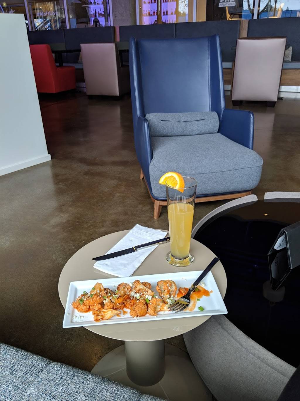 W XYZ Lounge | restaurant | 15220 NE Shen Street, #150, Redmond, WA 98052, USA | 4256369922 OR +1 425-636-9922