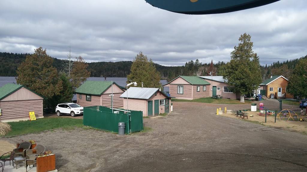 Pourvoirie Domaine Bazinet | restaurant | 3000 Chemin Bazinet, Sainte-Émélie-de-lÉnergie, QC J0K 2K0, Canada | 4508864444 OR +1 450-886-4444