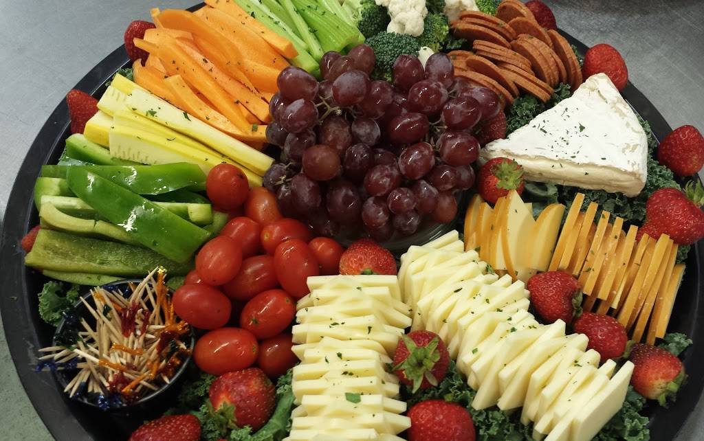 Feeding Frenzy | restaurant | 75 E Uwchlan Ave, Exton, PA 19341, USA | 6105244720 OR +1 610-524-4720