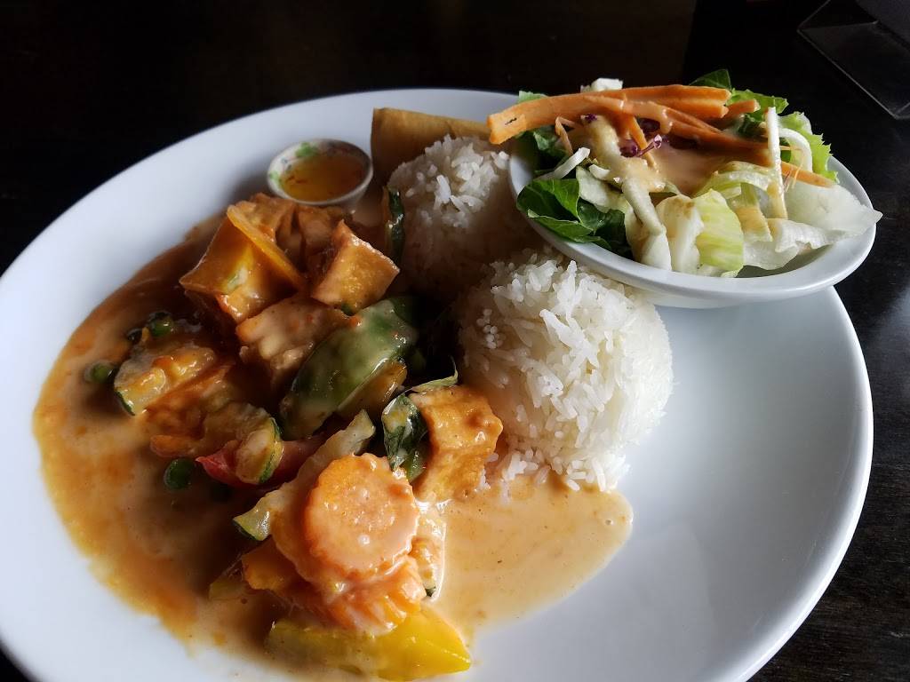 Street Side Thai Kitchen | restaurant | 3025 University Ave, San Diego, CA 92104, USA | 6192289208 OR +1 619-228-9208