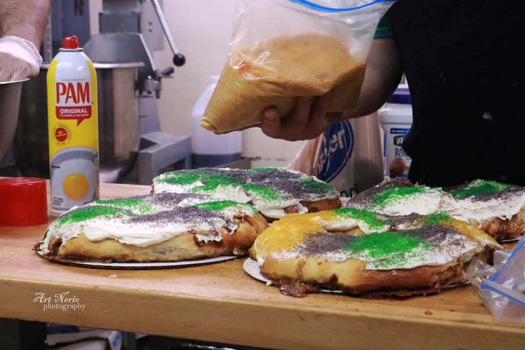 Fat Tuesdays Sandwich Shop and Bakery | restaurant | 1201 Shady Grove Dr, Bossier City, LA 71112, USA | 3187340299 OR +1 318-734-0299