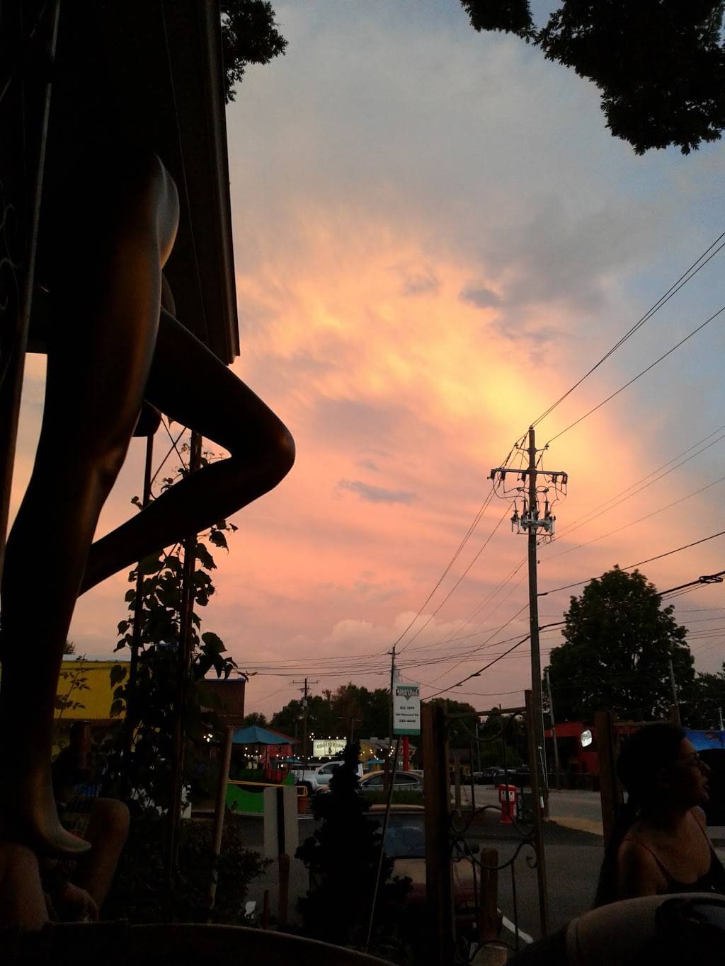 The Artist Kitchen | restaurant | 1055 Haywood Rd, Asheville, NC 28806, USA | 8282733050 OR +1 828-273-3050