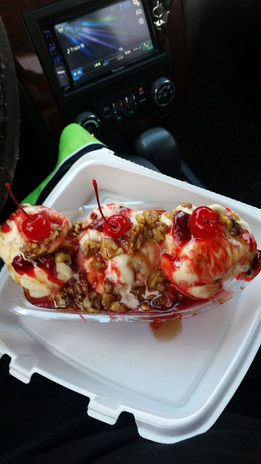 Baskins Kream Kastle | restaurant | 59 Powe St, Cheraw, SC 29520, USA | 8438657026 OR +1 843-865-7026