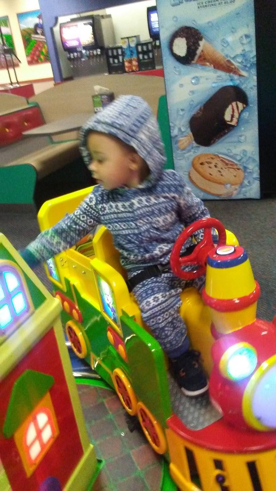 Chuck E. Cheese | restaurant | 4444 State Rd #16, La Crosse, WI 54601, USA | 6087816440 OR +1 608-781-6440