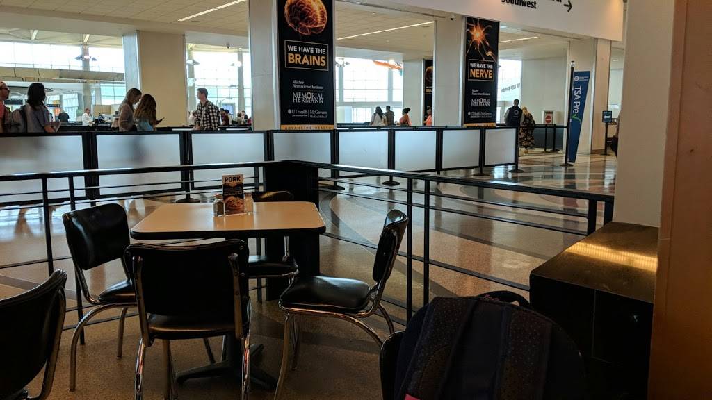 Pappas Bar-B-Q | restaurant | 7800 Airport Blvd Space T-01, Houston, TX 77061, USA | 7136454661 OR +1 713-645-4661