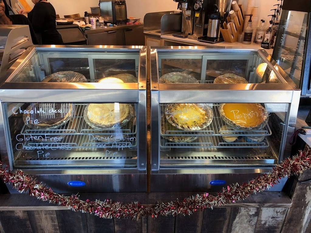 Corner Coffee Junction | bakery | 1002 Main St, Dillwyn, VA 23936, USA | 4349832222 OR +1 434-983-2222