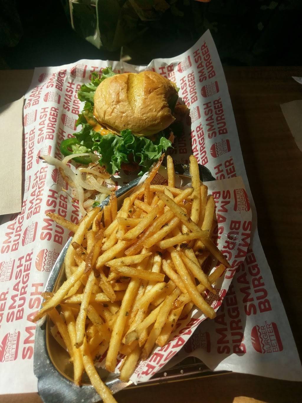 Smashburger | restaurant | 5300 E Bay Dr #300, Clearwater, FL 33764, USA | 7277546597 OR +1 727-754-6597