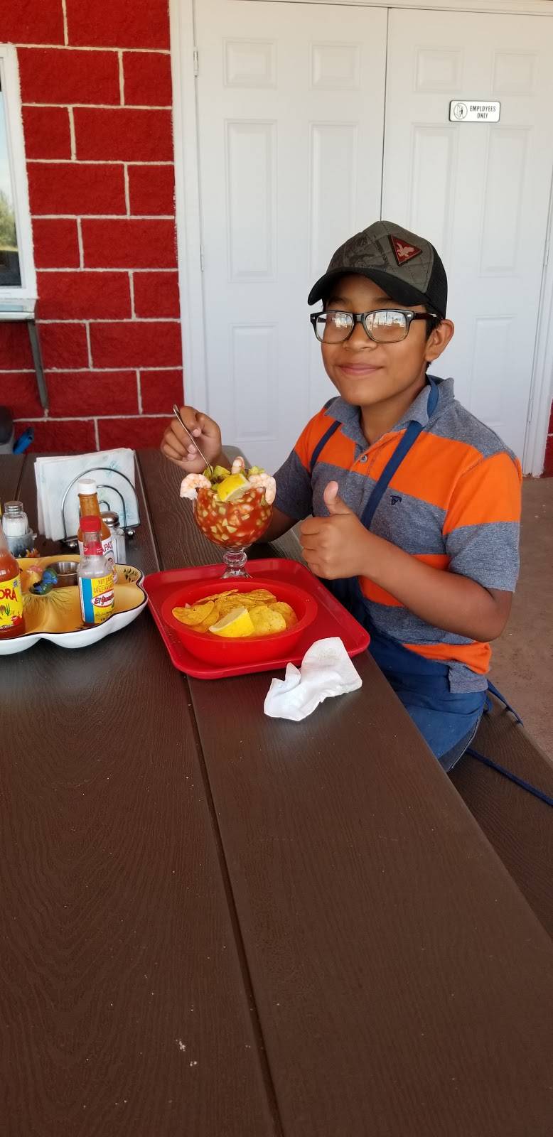 Resturante y Taquería "el mandilon" | restaurant | 36975 AZ-84, Stanfield, AZ 85172, USA | 5202333221 OR +1 520-233-3221