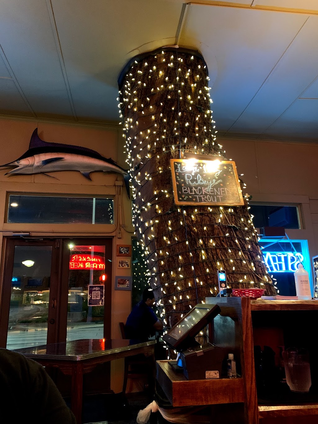 Josephine Street | restaurant | 400 E Josephine St, San Antonio, TX 78215, USA | 2102246169 OR +1 210-224-6169