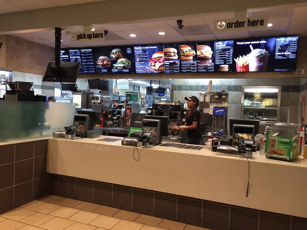 McDonalds | cafe | 17850 NW 57th Ave, Hialeah, FL 33015, USA | 3058217727 OR +1 305-821-7727