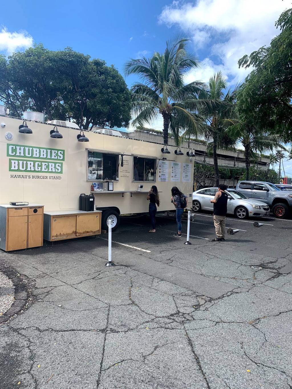 Chubbies Burgers | restaurant | 960 Auahi St, Honolulu, HI 96814, USA | 8082917867 OR +1 808-291-7867