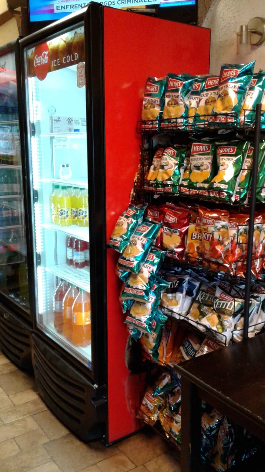 Isaak & Steves Pizza | restaurant | 400 W Marshall St, Norristown, PA 19401, USA | 6102729592 OR +1 610-272-9592