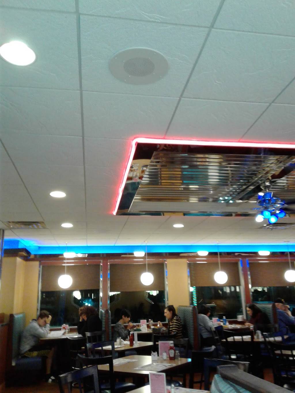 Olympic Diner | restaurant | 195 US-6, Mahopac, NY 10541, USA | 8456280876 OR +1 845-628-0876