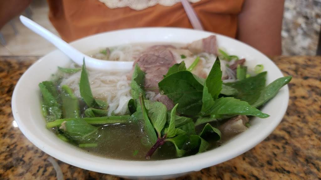 Pho Danh | restaurant | 11049 Farm to Market 1960 Rd W, Houston, TX 77065, USA | 2818904011 OR +1 281-890-4011