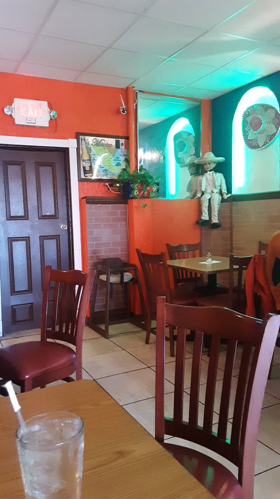 El Tenampa | restaurant | 197 Wilson St, Manchester, NH 03103, USA | 6032320153 OR +1 603-232-0153