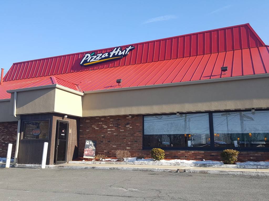 Pizza Hut | restaurant | 2002 Lincoln Hwy, Edison, NJ 08817, USA | 7322876410 OR +1 732-287-6410