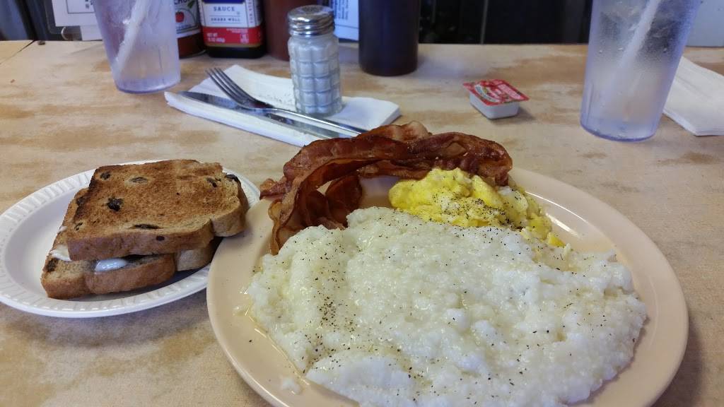 Moons Sandwich Shop | restaurant | 16 S Western Ave, Chicago, IL 60612, USA | 3122265094 OR +1 312-226-5094