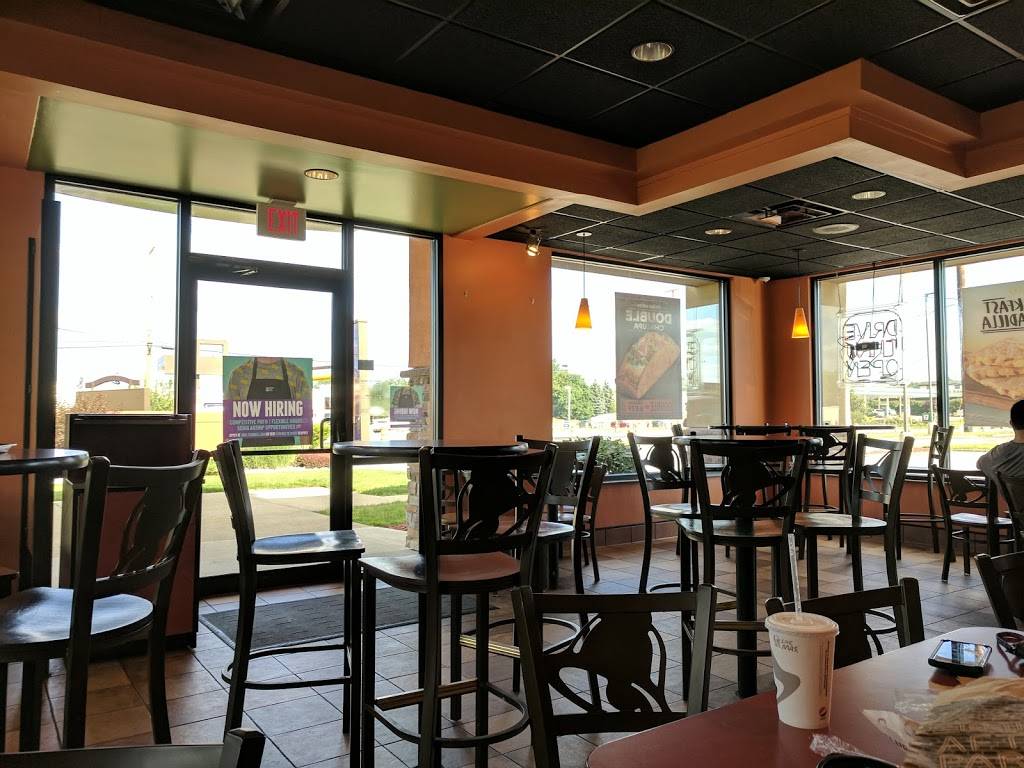 Taco Bell | meal takeaway | 1061 N Court St, Medina, OH 44256, USA | 3307251221 OR +1 330-725-1221