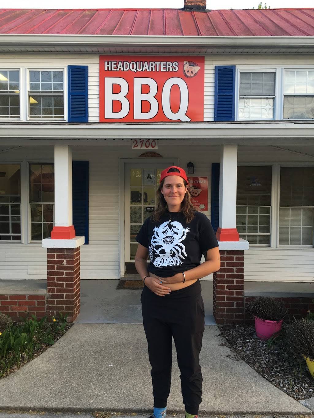 Headquarters BBQ | restaurant | 2700 W State Hwy 22, Crestwood, KY 40014, USA | 5026181765 OR +1 502-618-1765