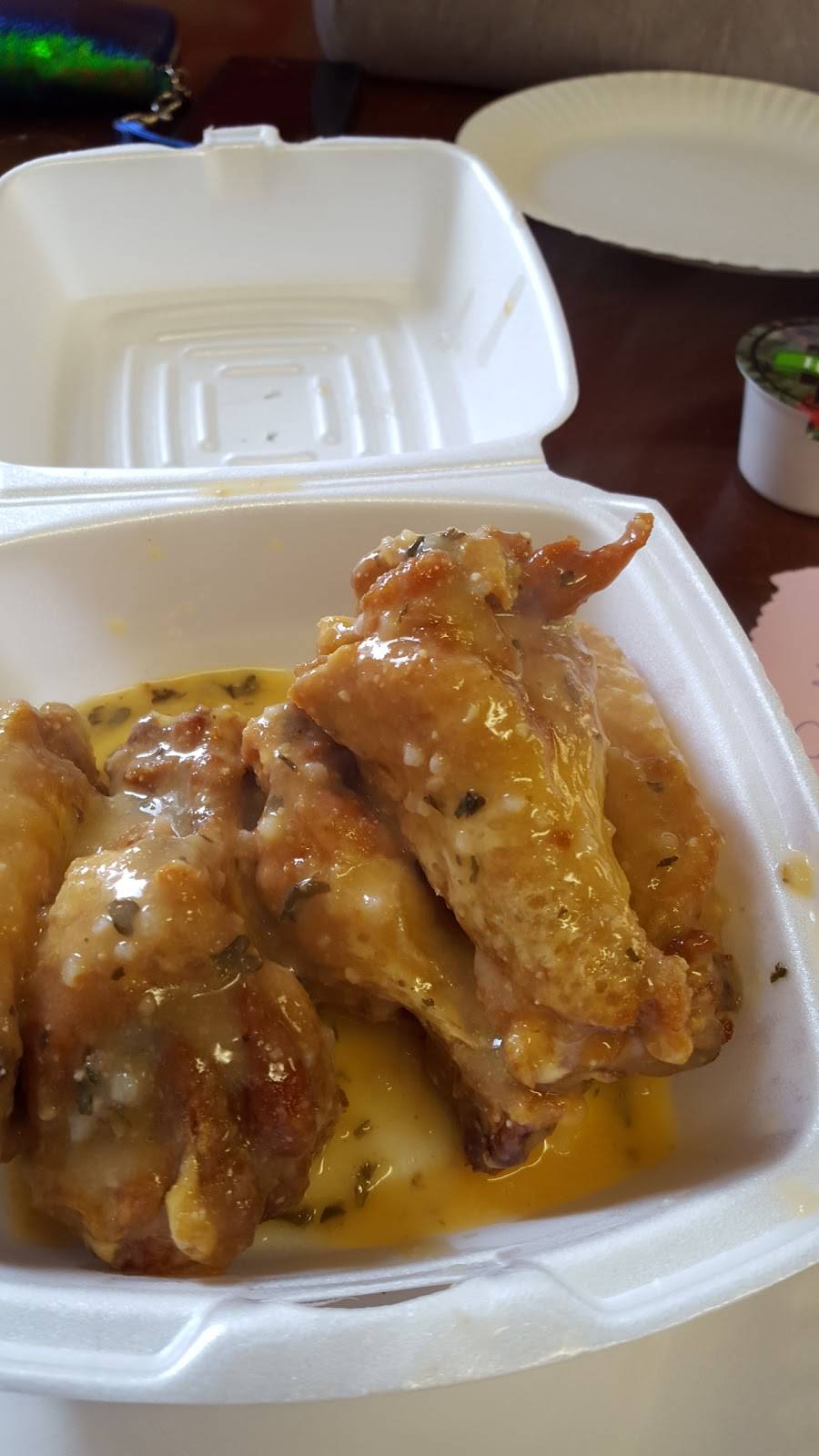 Wings Over Syracuse | restaurant | 4421 S Salina St, Syracuse, NY 13205, USA | 3154989469 OR +1 315-498-9469