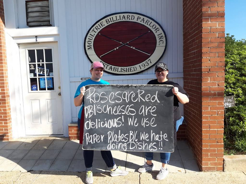 Moultrie Billiard Parlor | restaurant | 7 1st Ave NE, Moultrie, GA 31768, USA | 2299856133 OR +1 229-985-6133