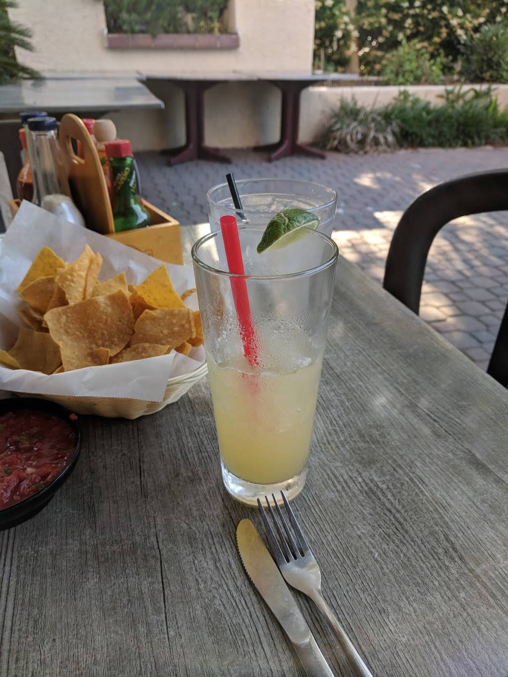 San Miguels Mexican | restaurant | 9 Harbourside Ln, Hilton Head Island, SC 29928, USA | 8438424555 OR +1 843-842-4555