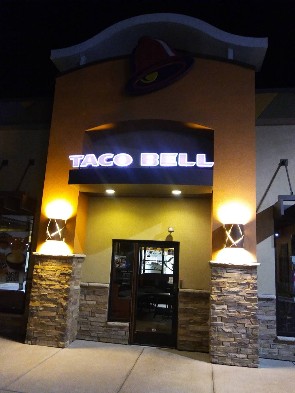 Taco Bell | meal takeaway | 37510 S Gratiot Ave, Clinton Twp, MI 48036, USA | 5864931107 OR +1 586-493-1107
