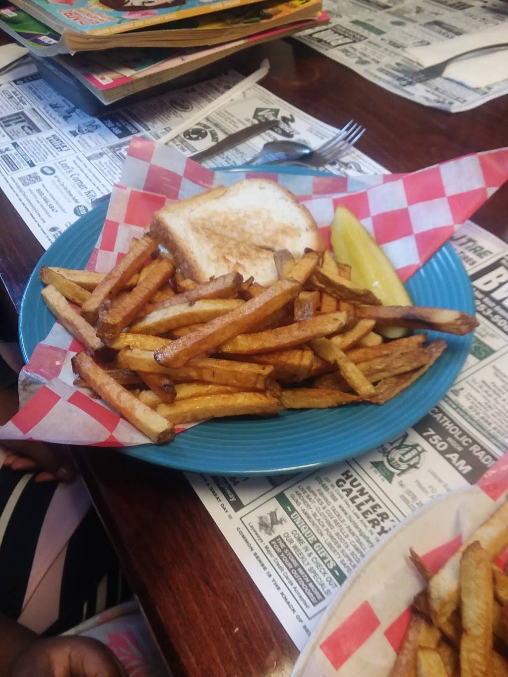 Loris Corner Kitchen | restaurant | 630 Hamlin Hwy, Lake Ariel, PA 18436, USA | 5706897080 OR +1 570-689-7080