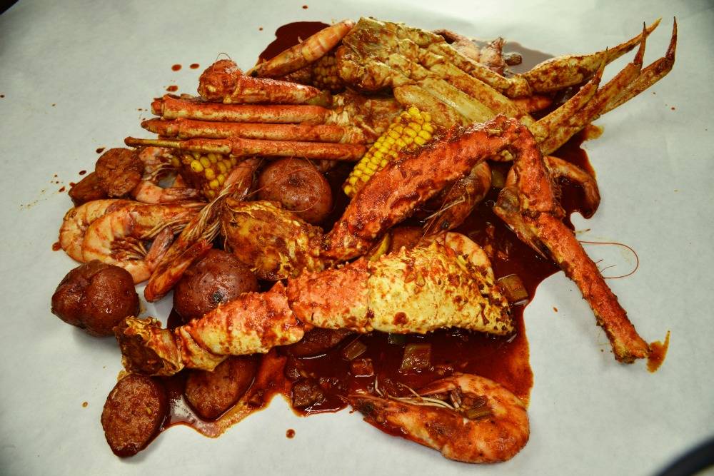 Ragin Crab Cafe | restaurant | 2100 Greenville Ave, Dallas, TX 75206, USA | 2148272722 OR +1 214-827-2722