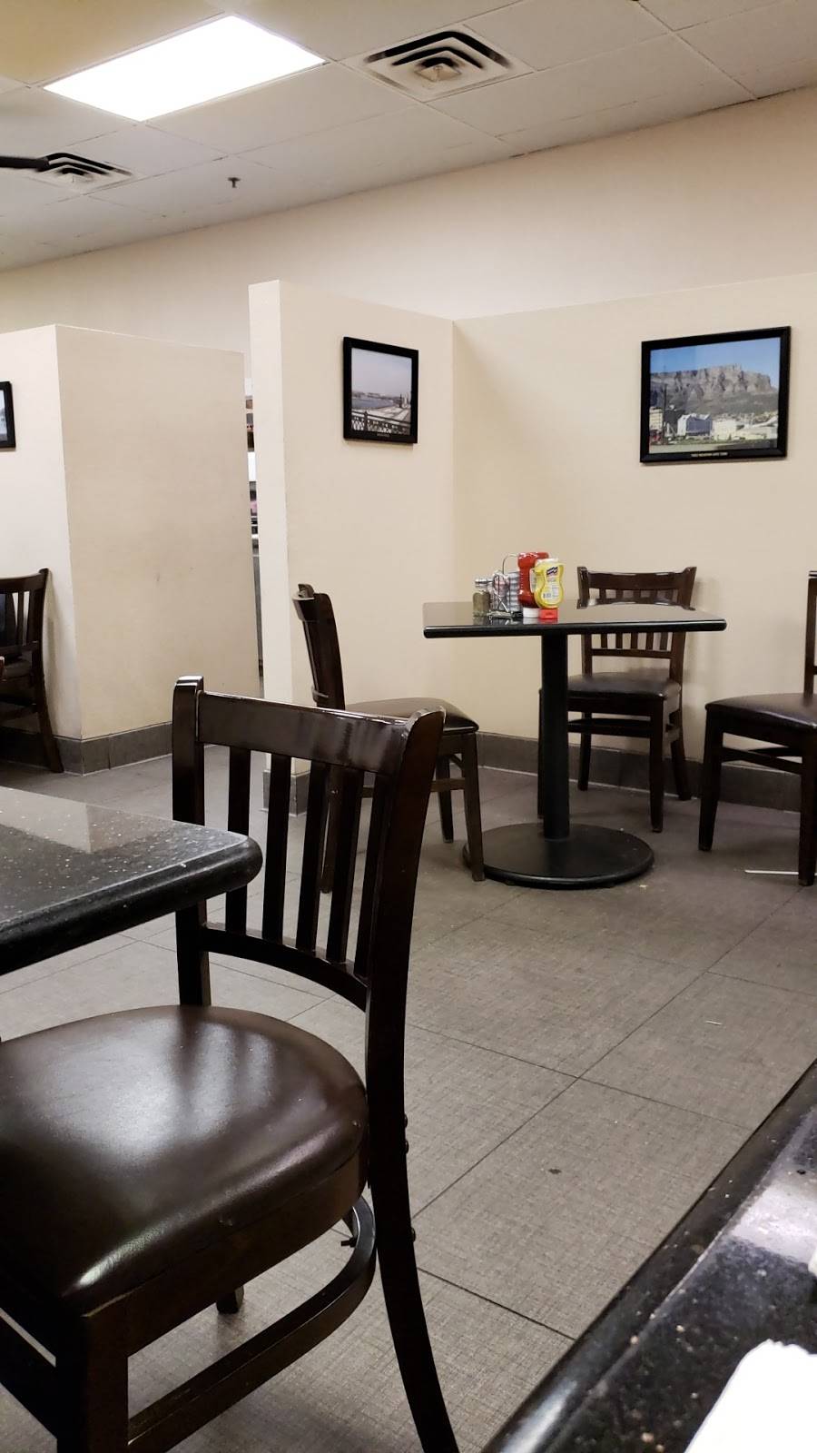 Weiss Deli | restaurant | 2744 N Green Valley Pkwy, Henderson, NV 89014, USA | 7024540565 OR +1 702-454-0565