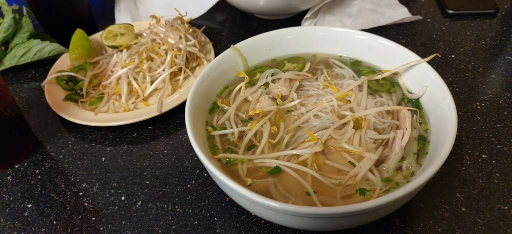 Pho Noodle & Asian Cuisine | restaurant | 1035 N Hwy 77, Waxahachie, TX 75165, USA | 9729378881 OR +1 972-937-8881