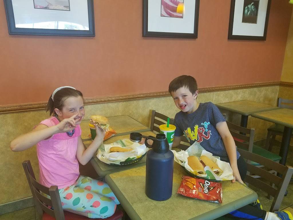 Subway Restaurants | restaurant | 5898 Leesburg Pike, Falls Church, VA 22041, USA | 7038200600 OR +1 703-820-0600