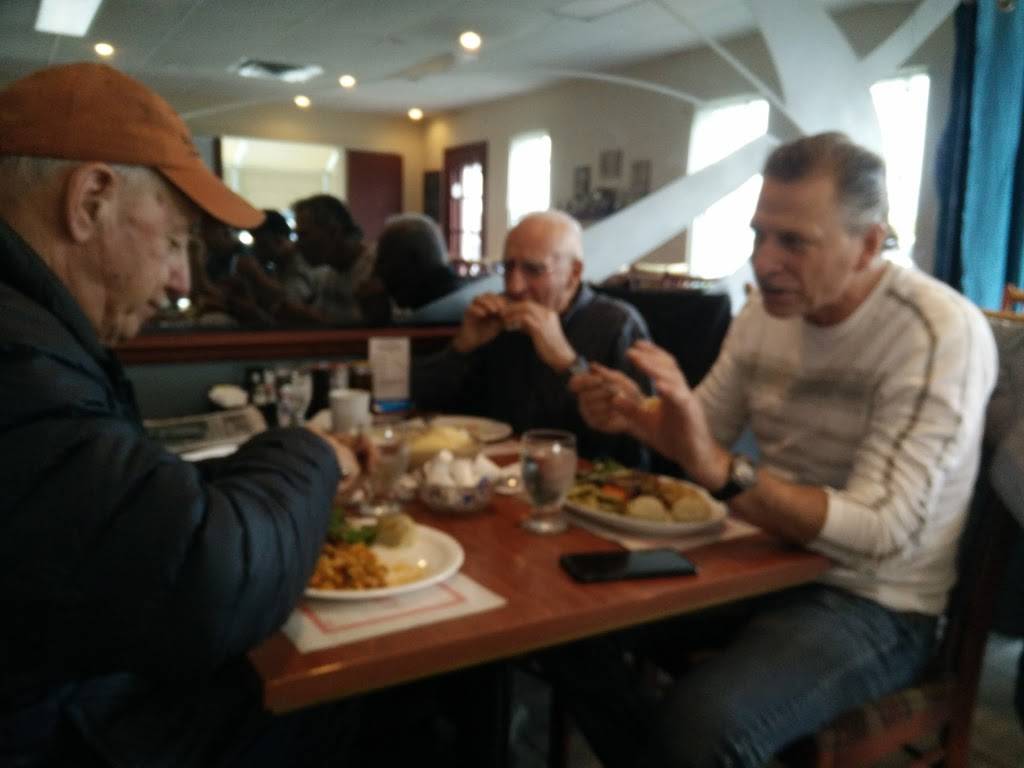 Restaurant La Bavière | restaurant | 5310 Bd Laurier O, Saint-Hyacinthe, QC J2S 3V7, Canada | 4507735310 OR +1 450-773-5310