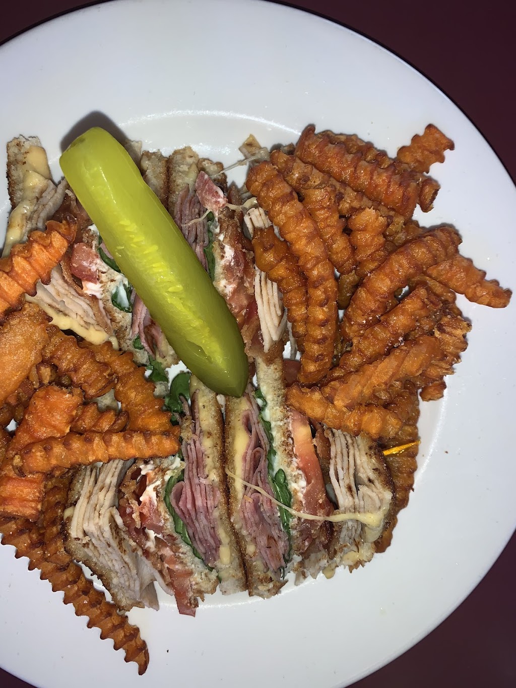 Johnnys Tap | restaurant | 8050 Calumet Ave, Munster, IN 46321, USA | 2198369218 OR +1 219-836-9218