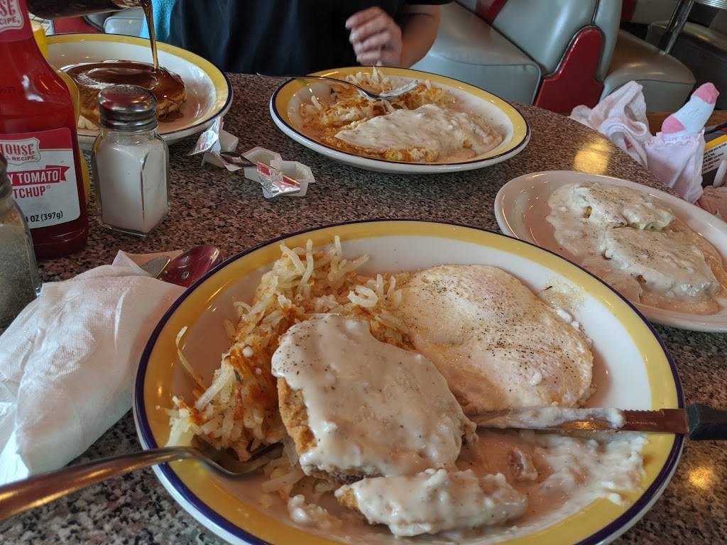 Pleasant Hill Diner | restaurant | 5015 E University Ave, Pleasant Hill, IA 50327, USA | 5152634341 OR +1 515-263-4341